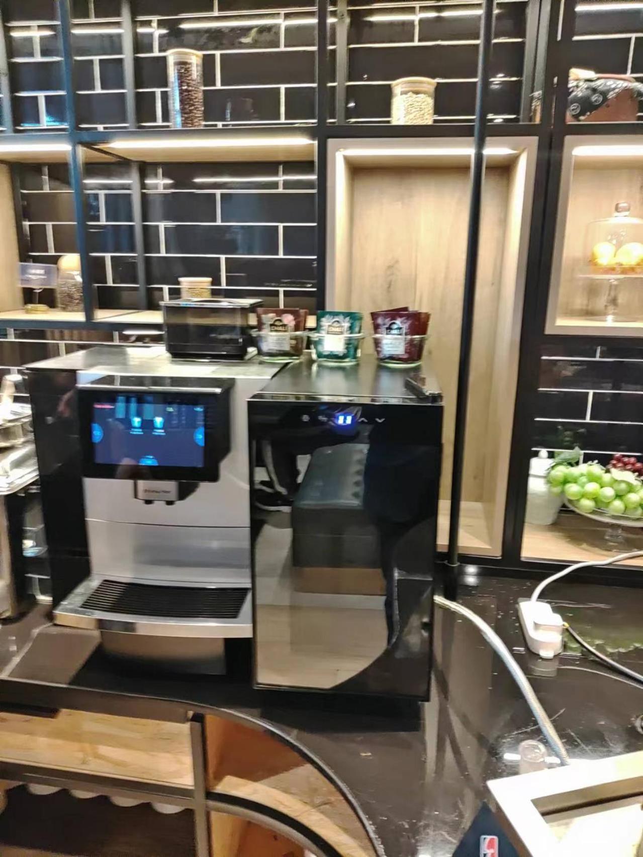 Park Inn By Radisson Shanghai Huanqiugang מראה חיצוני תמונה
